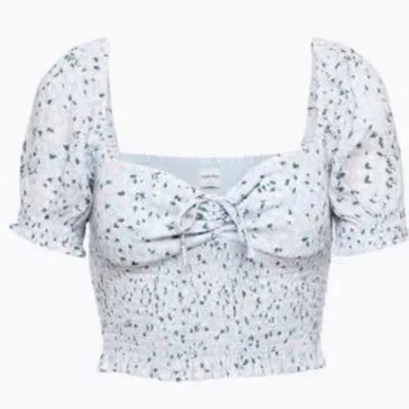 Sunday Best Blue Floral Smocked Blouse size medium - Picture 6 of 7